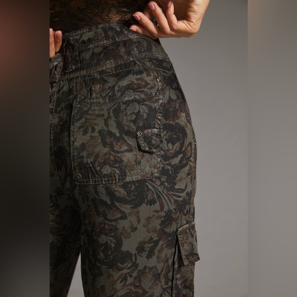 Anthropologie Marrakech twill floral camo cargo pants women’s size 28 - Picture 4 of 14